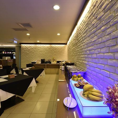 A Casa Hotel Taoyuan Exterior photo