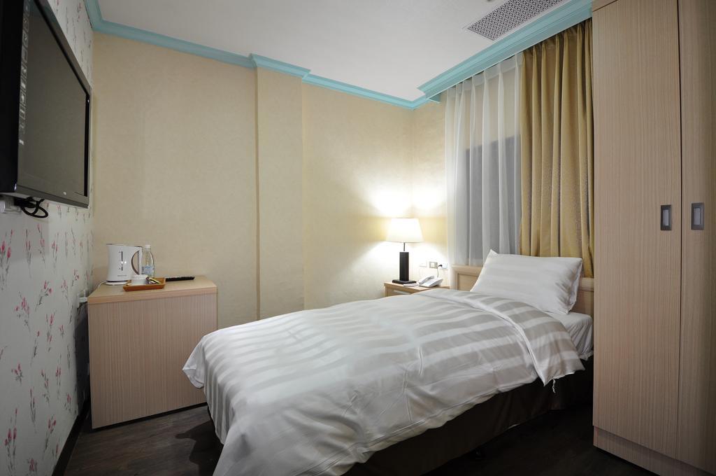 A Casa Hotel Taoyuan Room photo