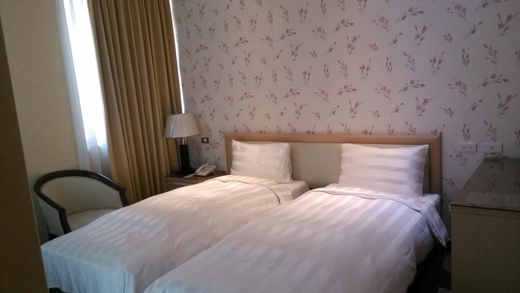 A Casa Hotel Taoyuan Room photo