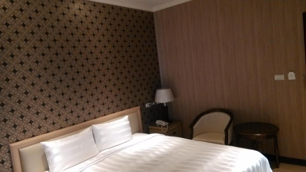 A Casa Hotel Taoyuan Room photo