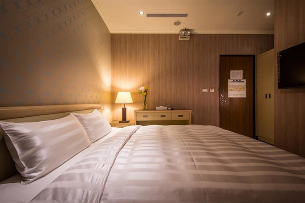 A Casa Hotel Taoyuan Exterior photo