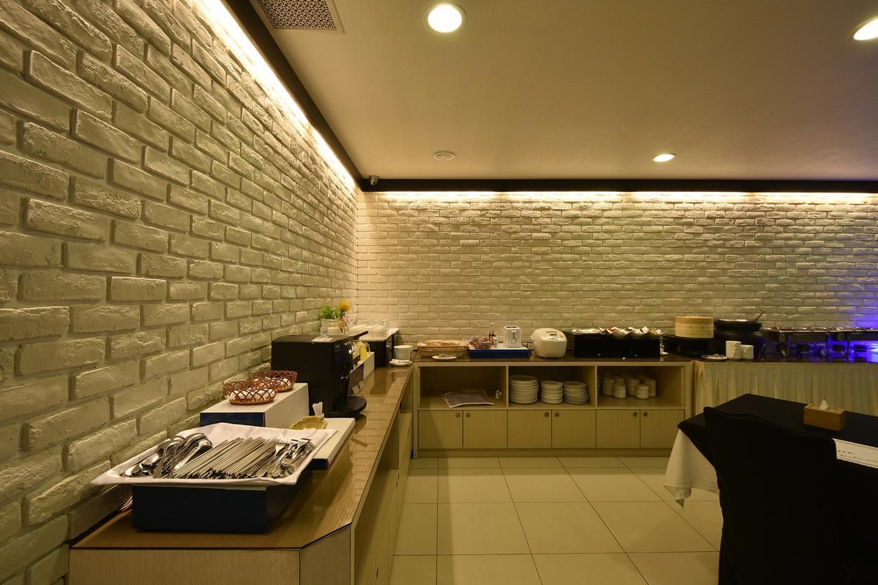 A Casa Hotel Taoyuan Exterior photo