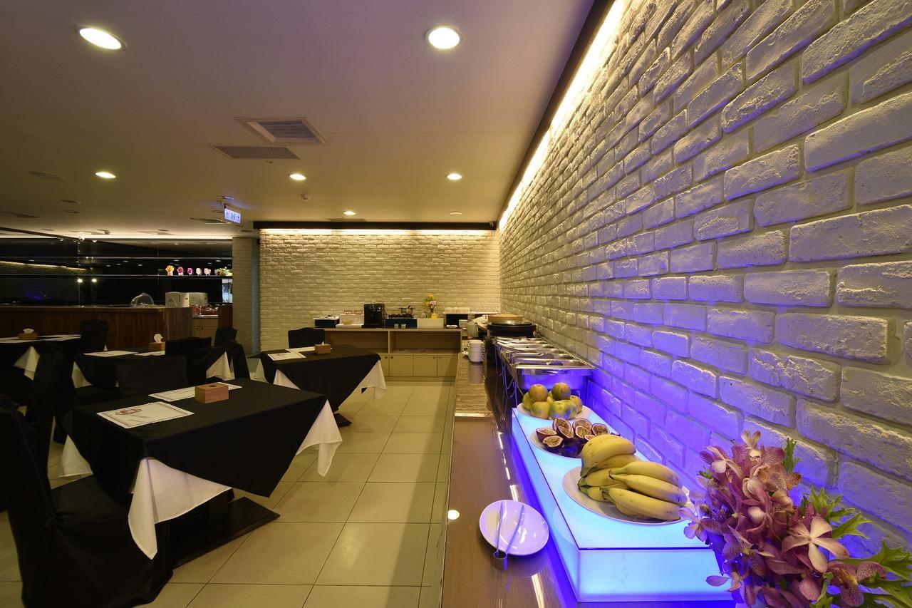 A Casa Hotel Taoyuan Exterior photo